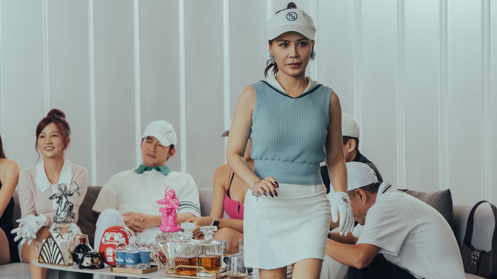 《整形過後》艾怡良為愛整形。六魚文創提供