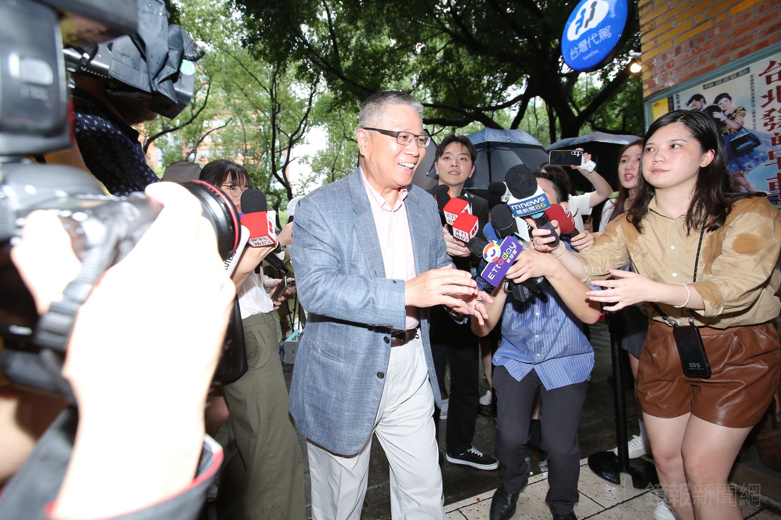 緯創AI伺服器訂單滿到炸！美國研發與試產線續擴建、再發12億美元可轉債支應買料需求