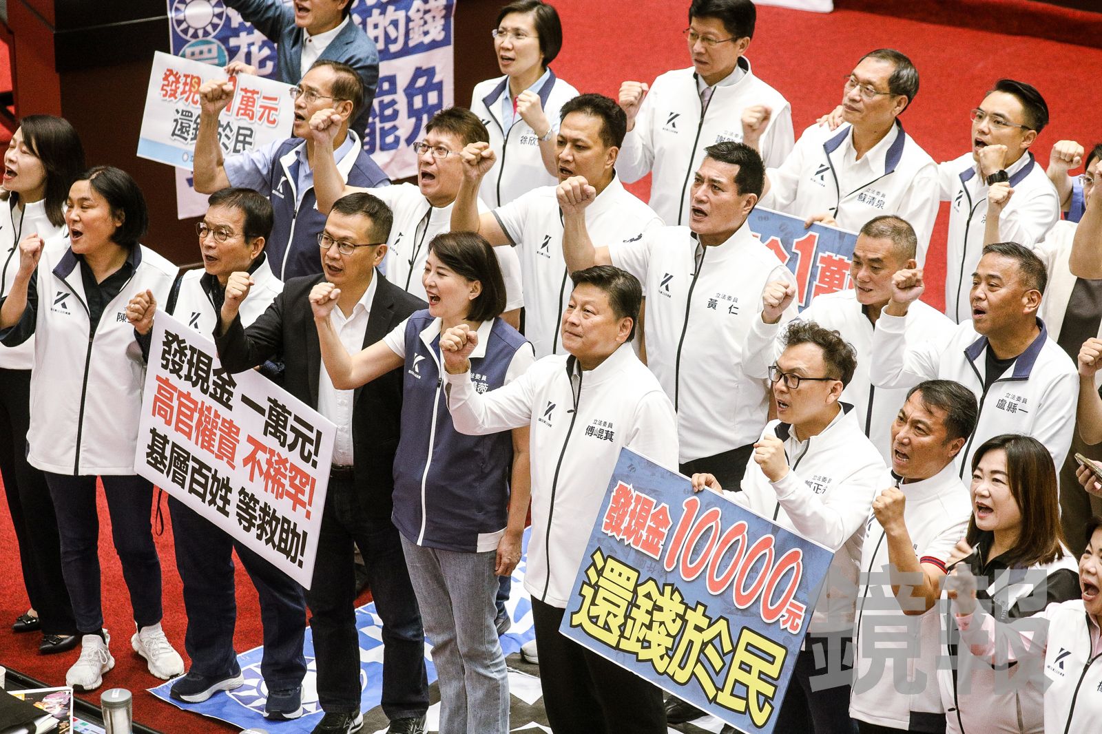 為823罷免案止血？傳政院「普發現金」不覆議　政院人士：還在研議中