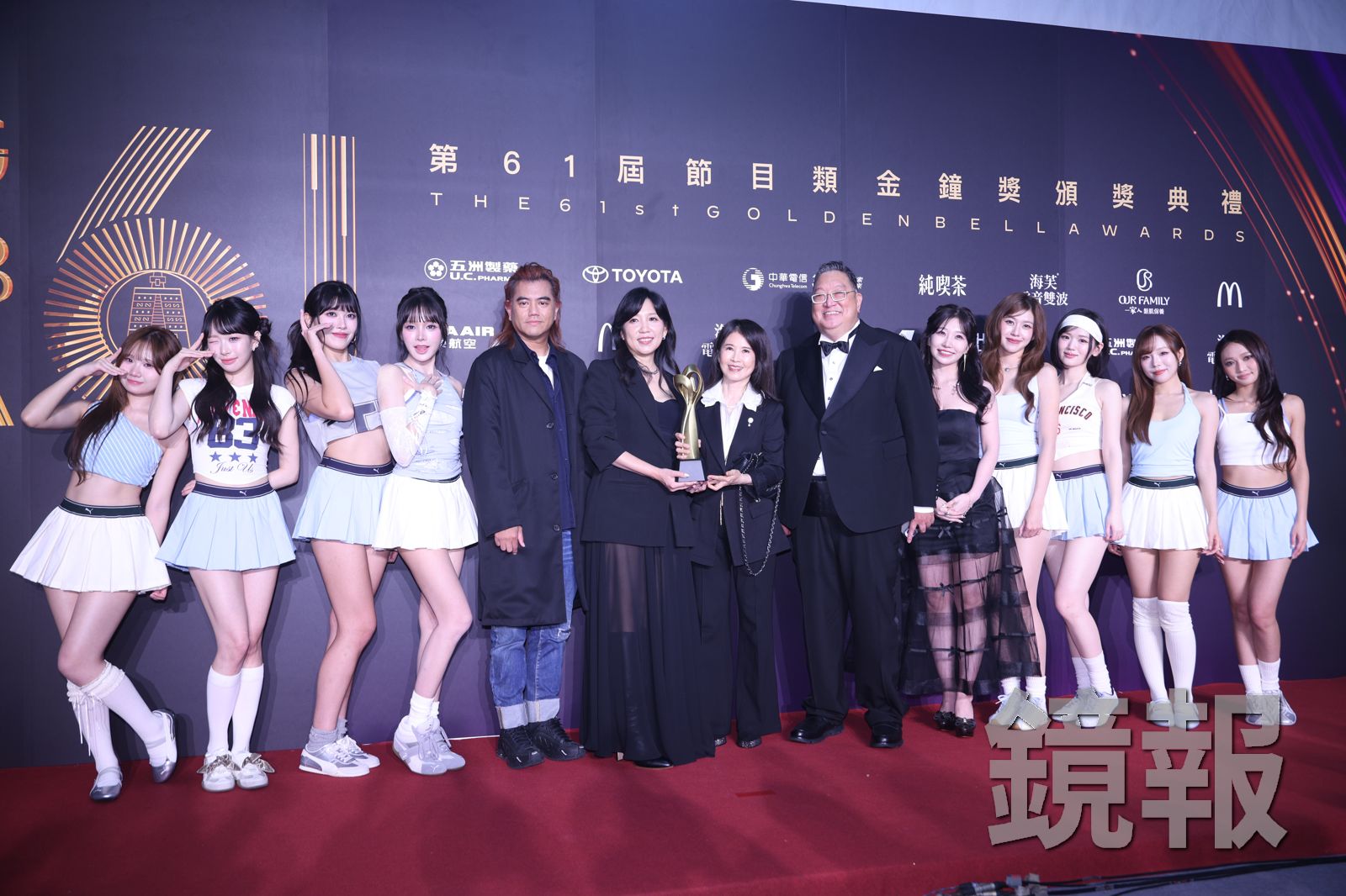 《宇宙啦啦隊》奪下「最具人氣綜藝節目獎」。攝影組