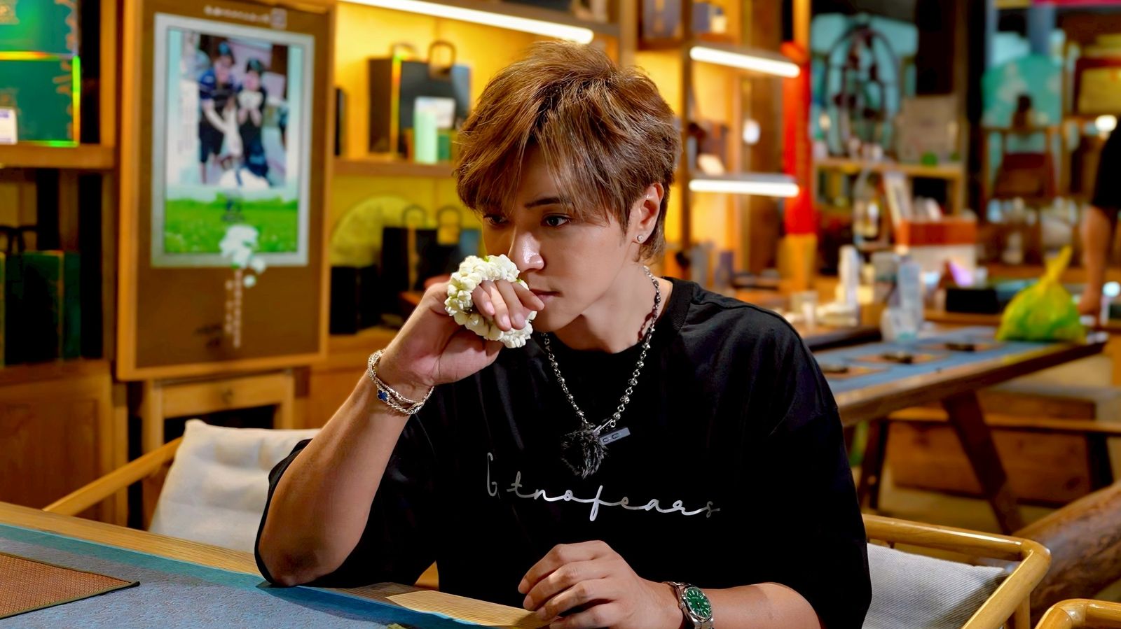 羅志祥趁空檔到當地景點走走。無惧國際娛