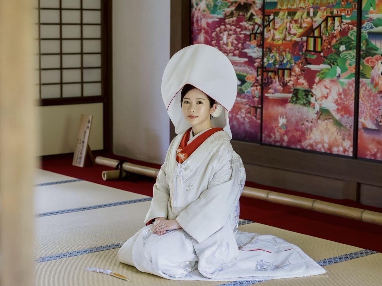 鄭家純身穿白無垢。千巡影世提供