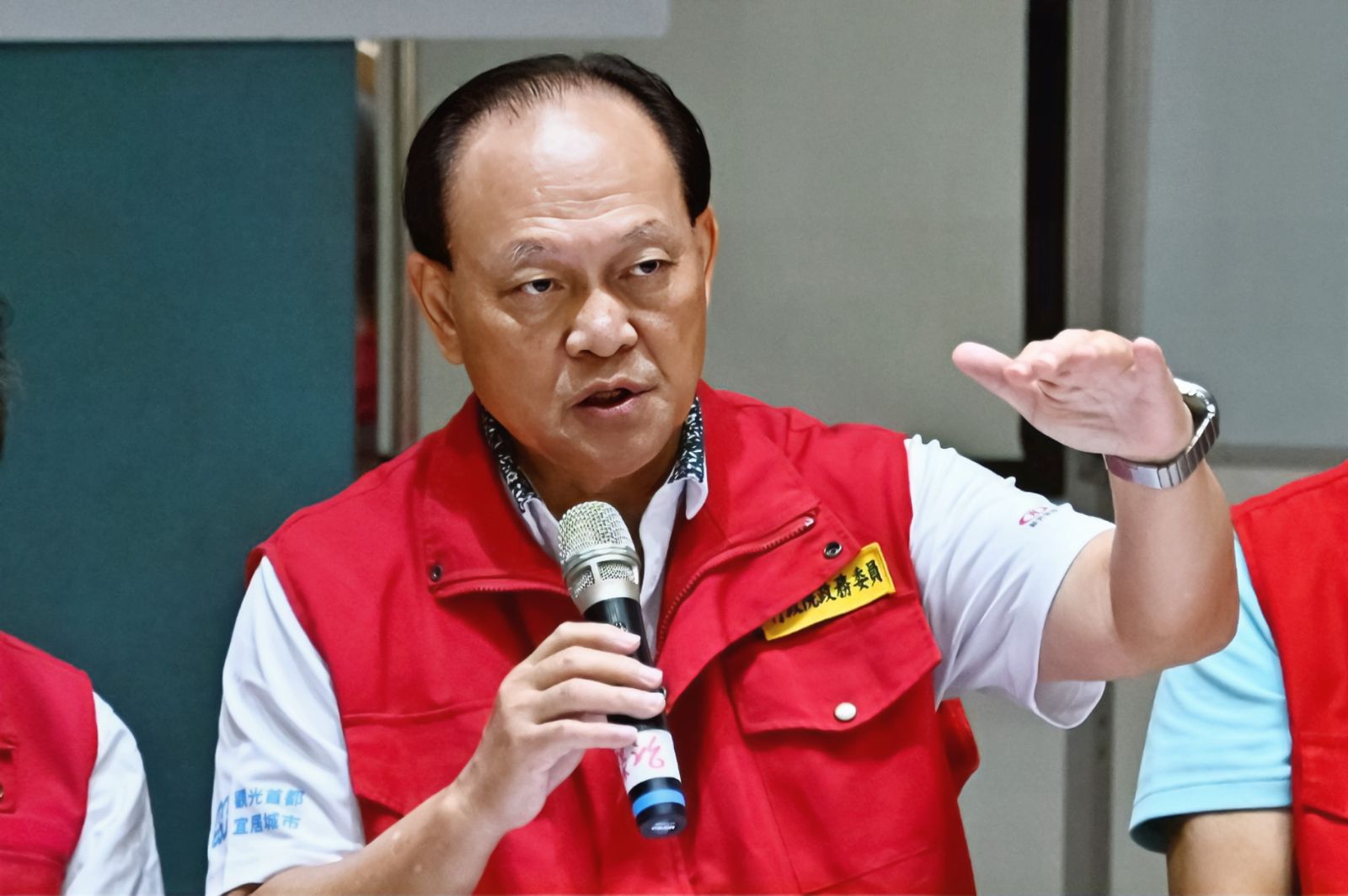 季連成表示，今天救災工作重點為災區測溝全面清理。（圖／行政院提供）