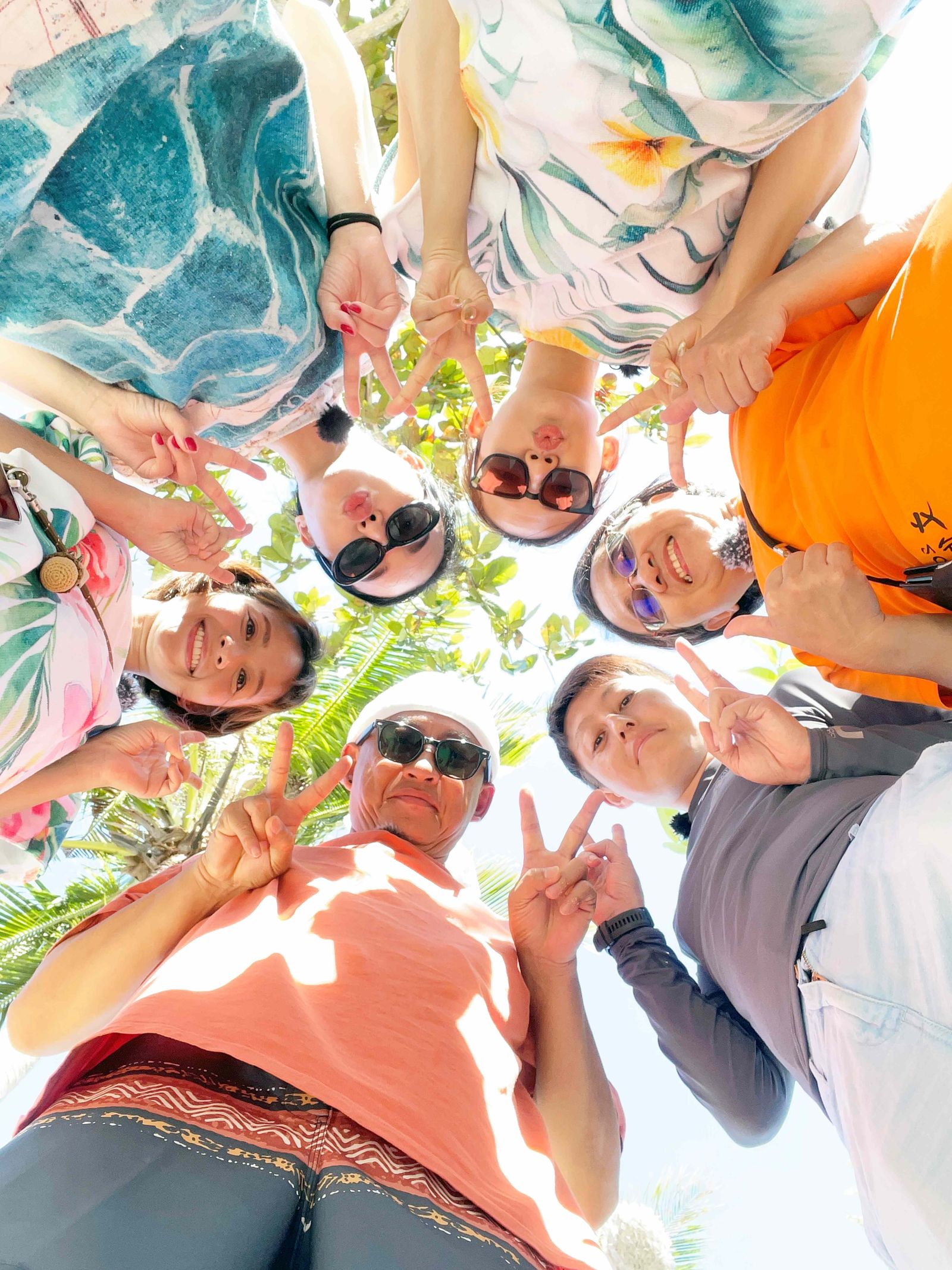 《行!鬥陣出國去!》為臺灣首檔全台語的出國旅遊實境節目。公視台語台提供