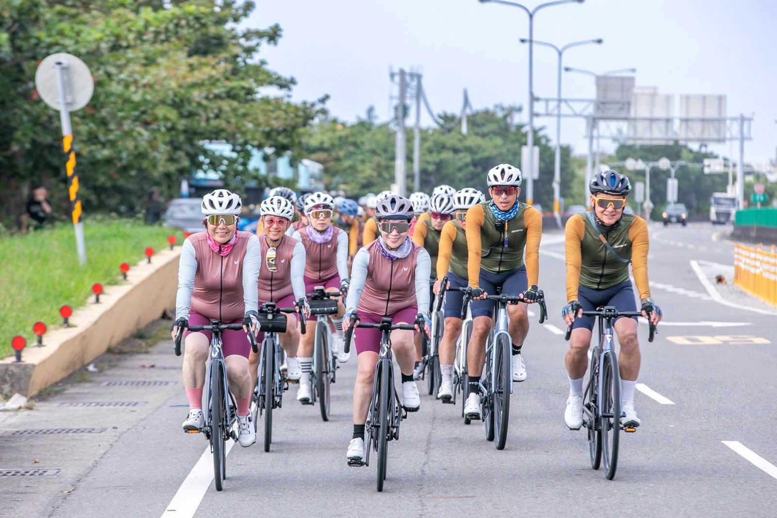 E-Bike 168讓兩個人的頻率重新靠近　把「我不行」痛快騎成「幹！我也可以」