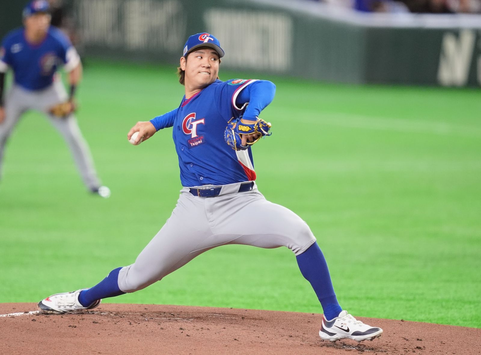 球迷超心疼！古林睿煬血染球褲退場　台灣球迷想起13年前WBC「那個人」