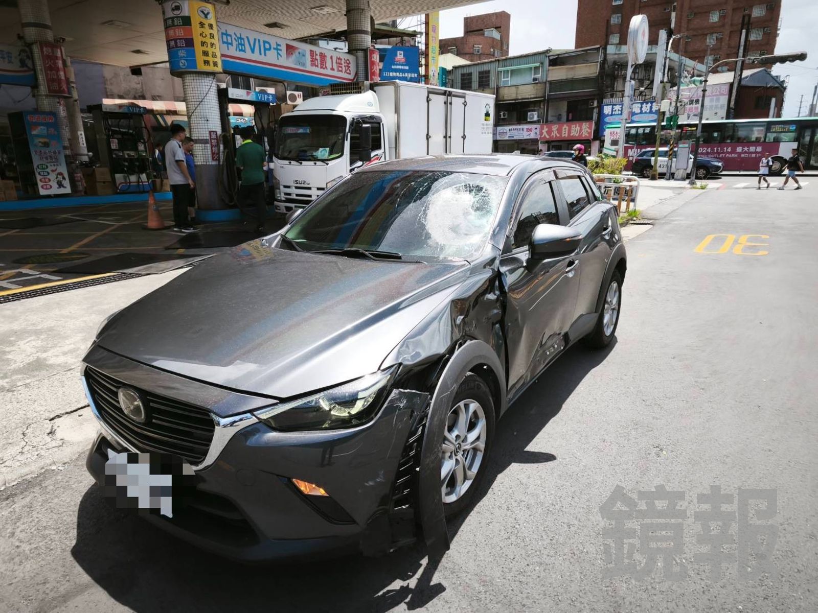 新北樹林機車疑闖紅燈遭撞 騎士送醫不治