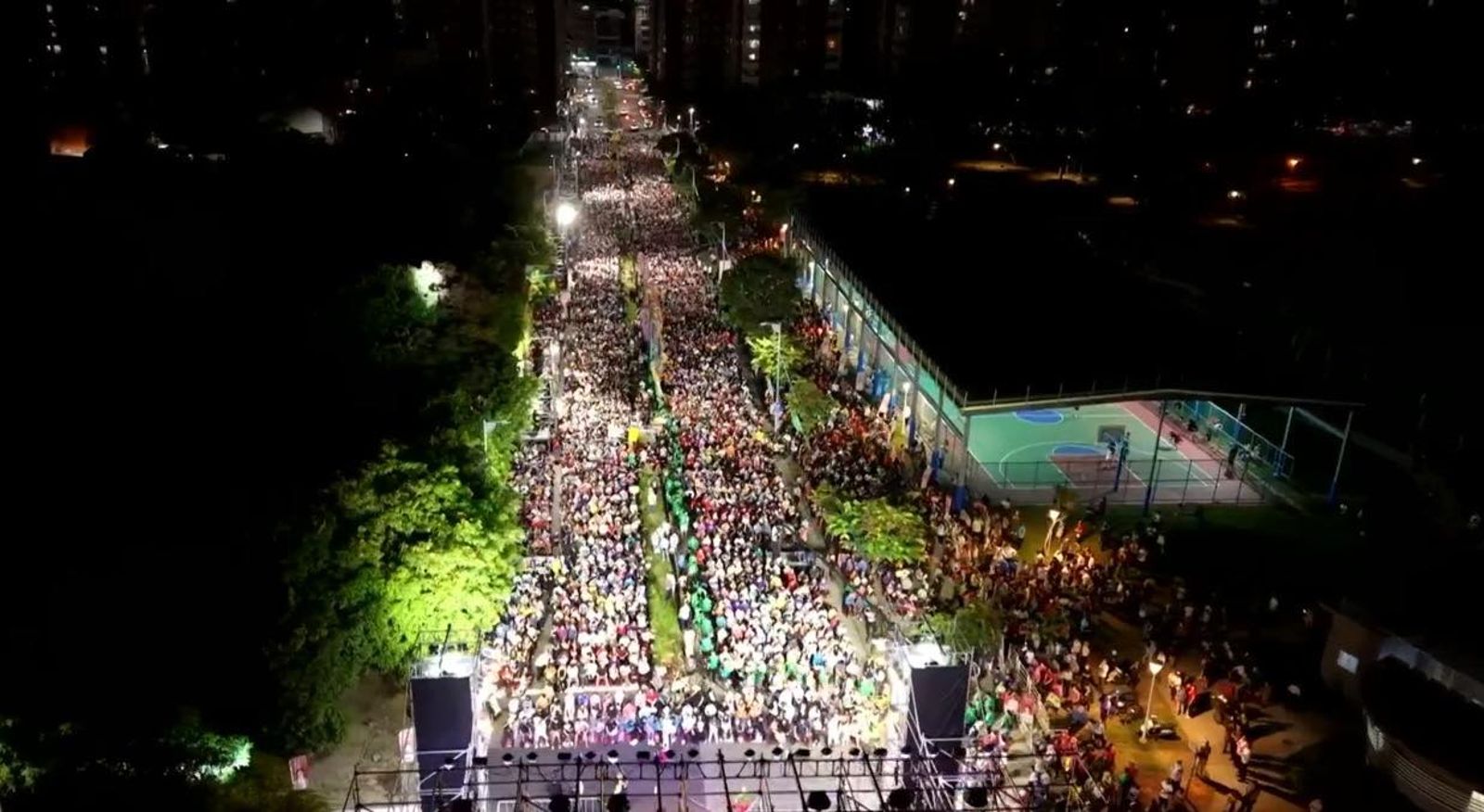 林岱樺昨晚在岡山舉行首場大型造勢,主辦單位喊出現場突破3萬人。(圖/翻攝林岱樺臉書)