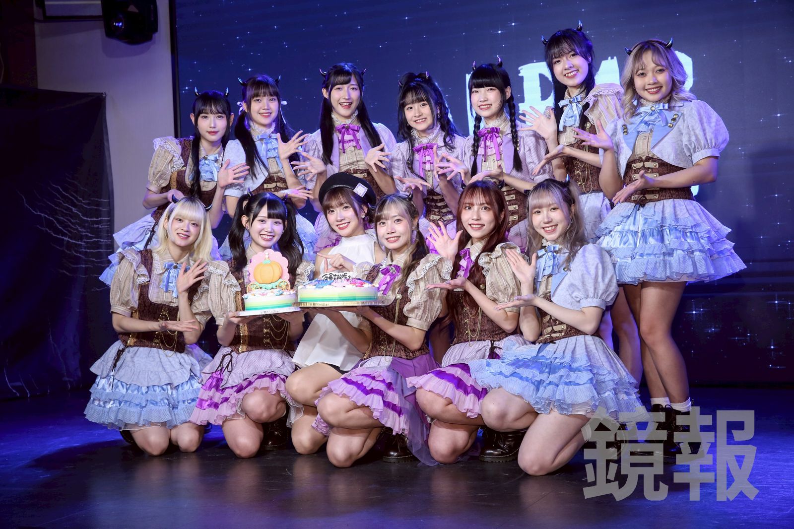 AKB48 Team TP慶祝成團7週年,第一期畢業生冼廸琦驚喜站台,團員透露當時就像大學畢業一樣哭超慘。李鍾泉攝