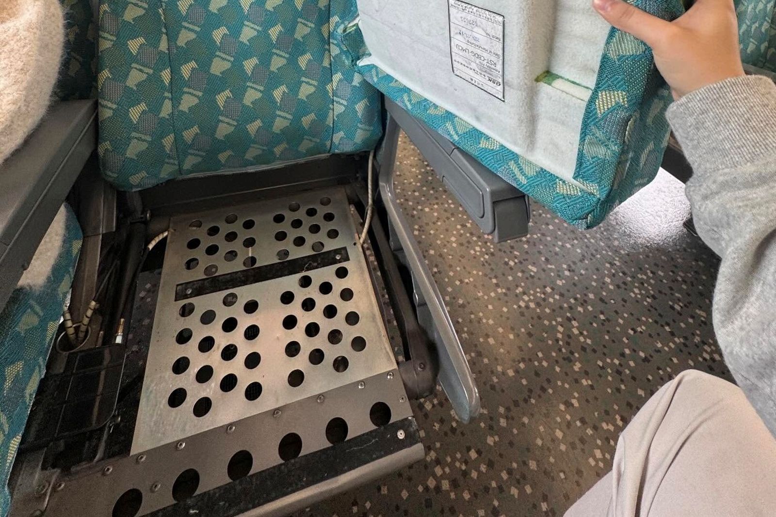 小心13天模仿犯罪高風險期！列車坐墊也能當「盾牌」護身