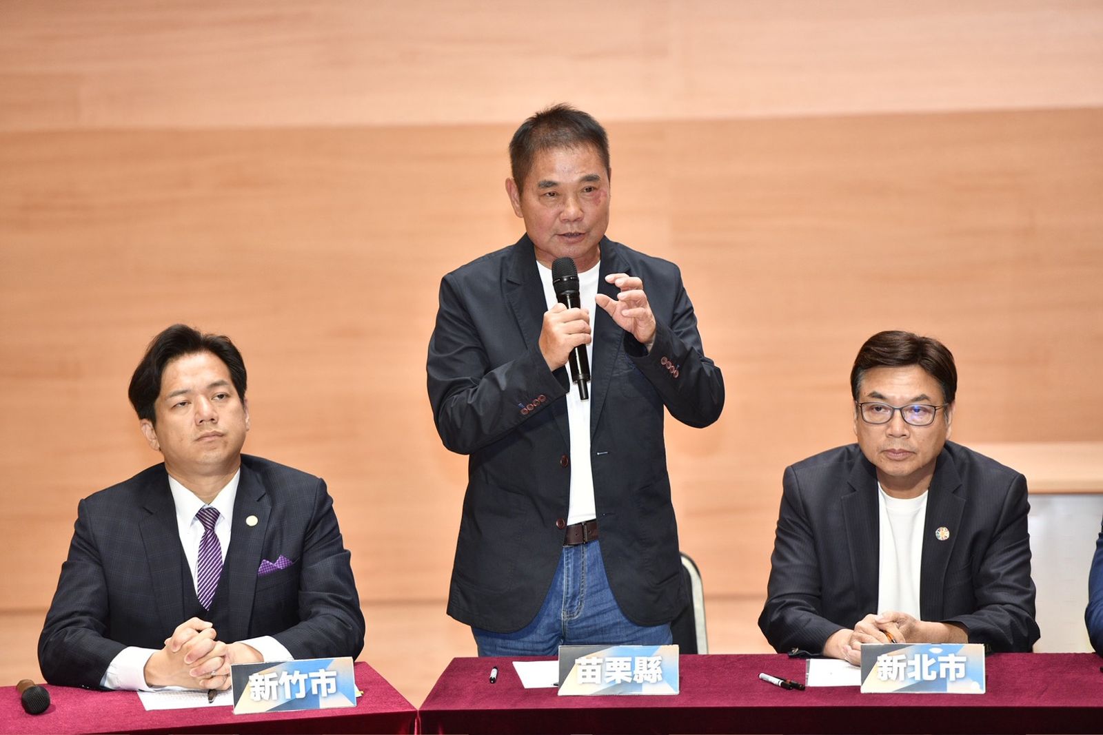 財力驚人！存款達3億、名下土地破百筆　鍾東錦自曝「娶到好老婆」