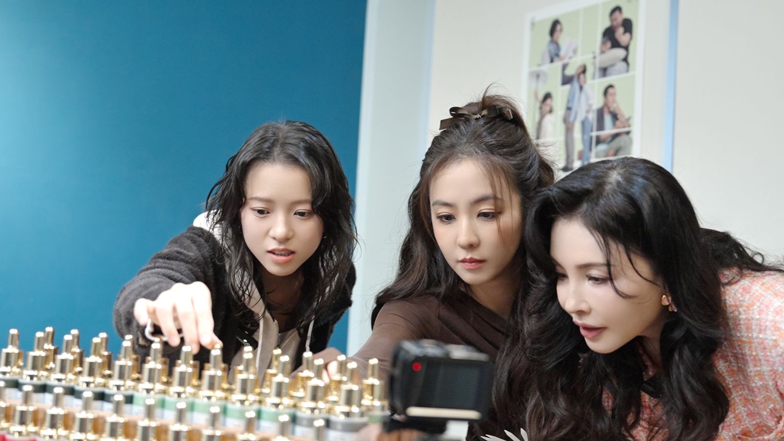 周曉涵打造野性大女人「愛的囚犯」 何如芸調香揭驚人「愛情心機」:讓前任一聞就想起