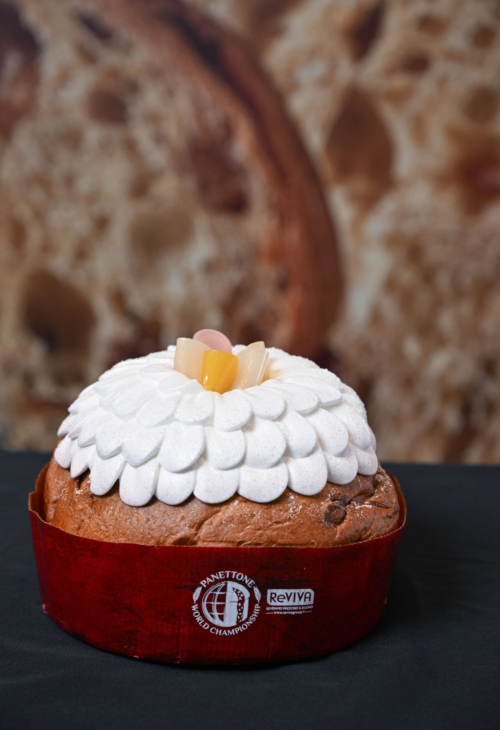 「創新Panettone」巧妙結合5種台灣精緻水果，還加入東方美人茶的香韻。（慧強實業有限公司供圖）