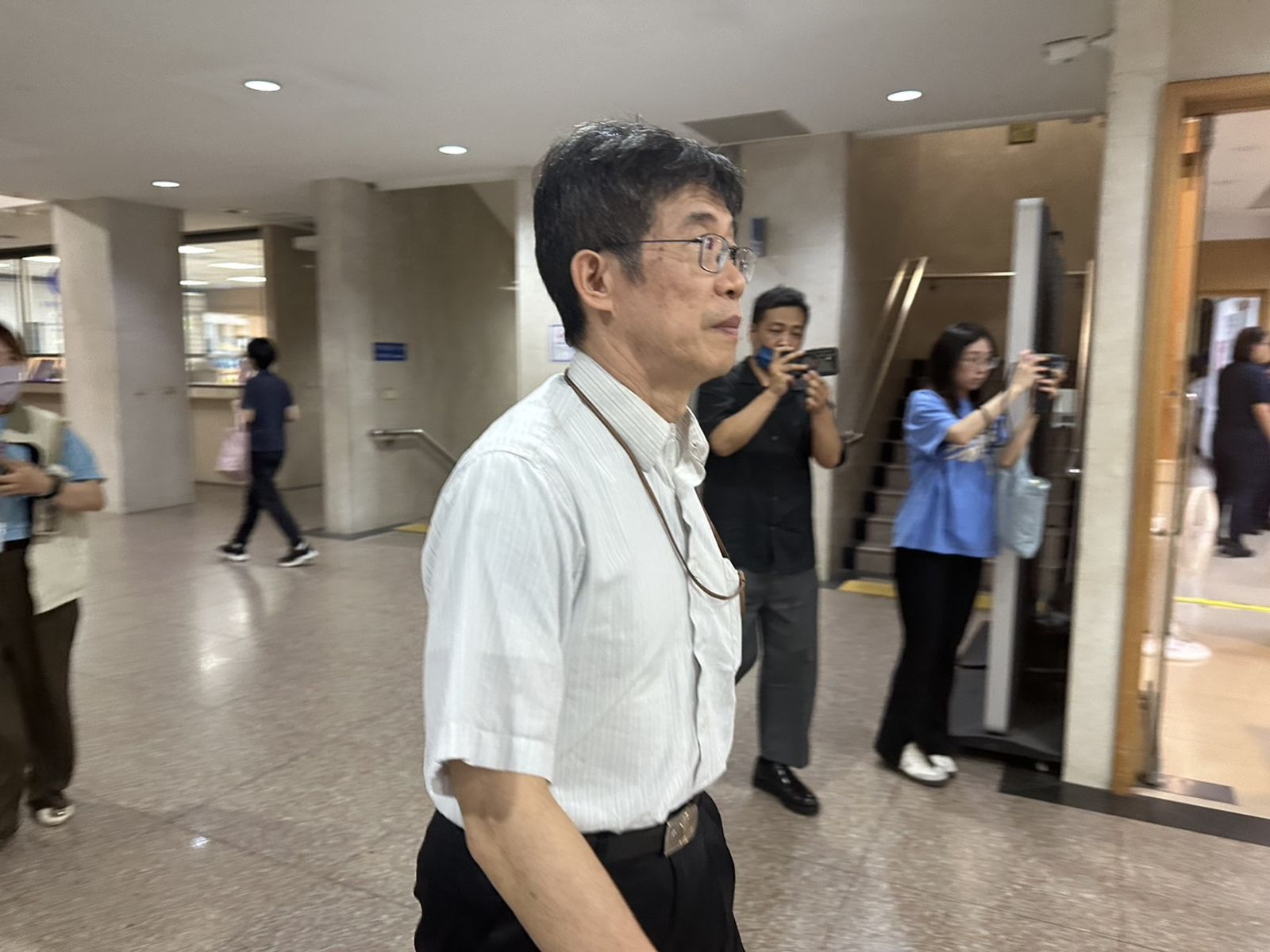 友達收購驚爆內線交易!北檢兵分13路搜索 帶回9被告