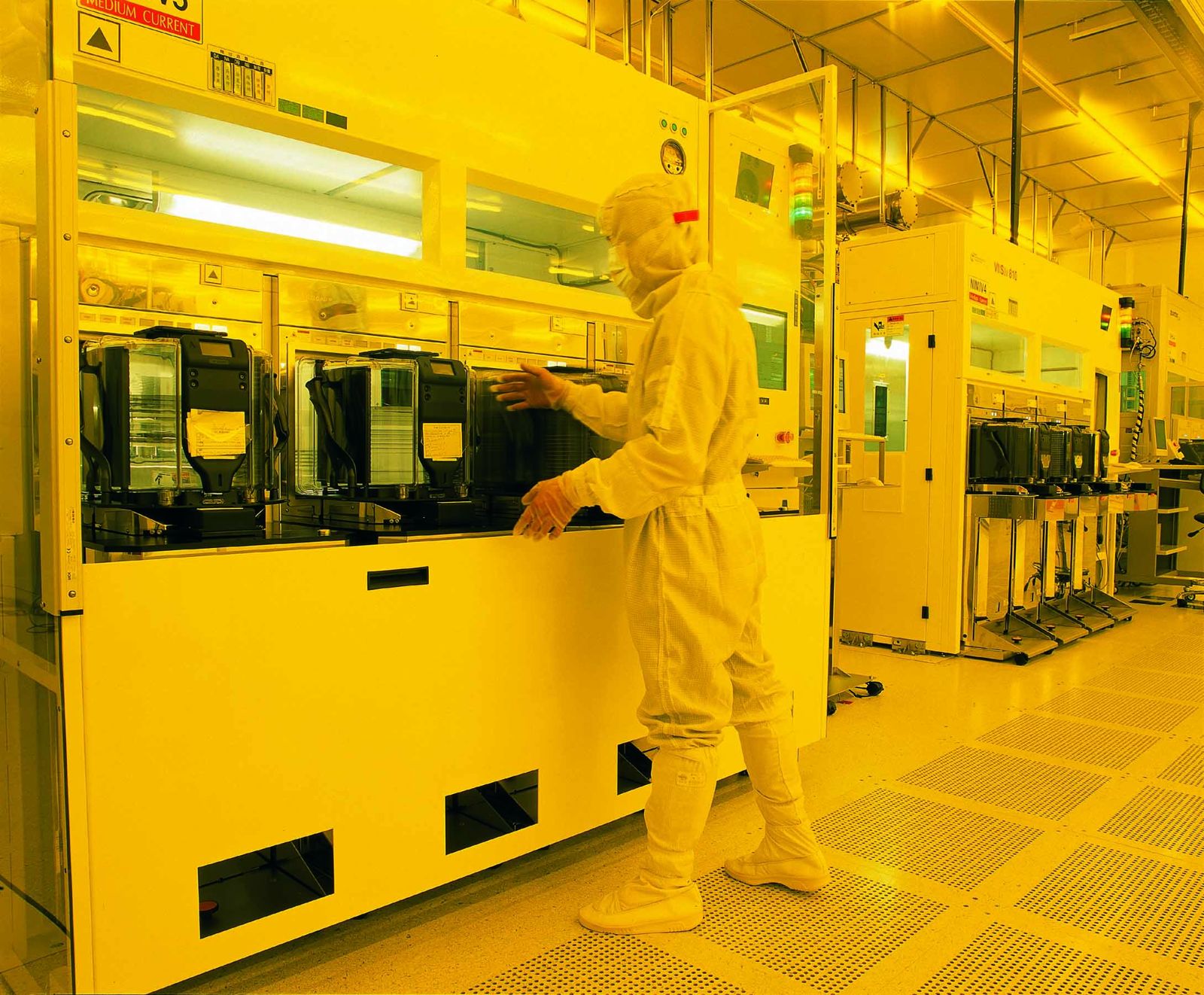 傳禁國際三大半導體中國廠用美技術　美國大力制裁反助敵