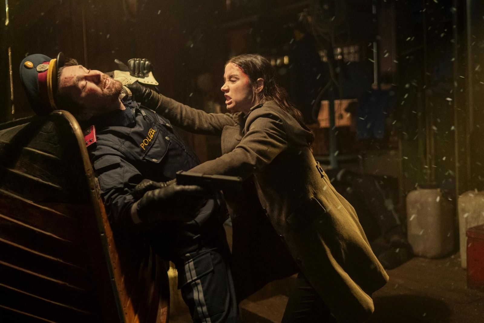 安娜德哈瑪斯拳拳到肉　《捍衛任務》外傳《復仇芭蕾》揭殺手訓練地獄