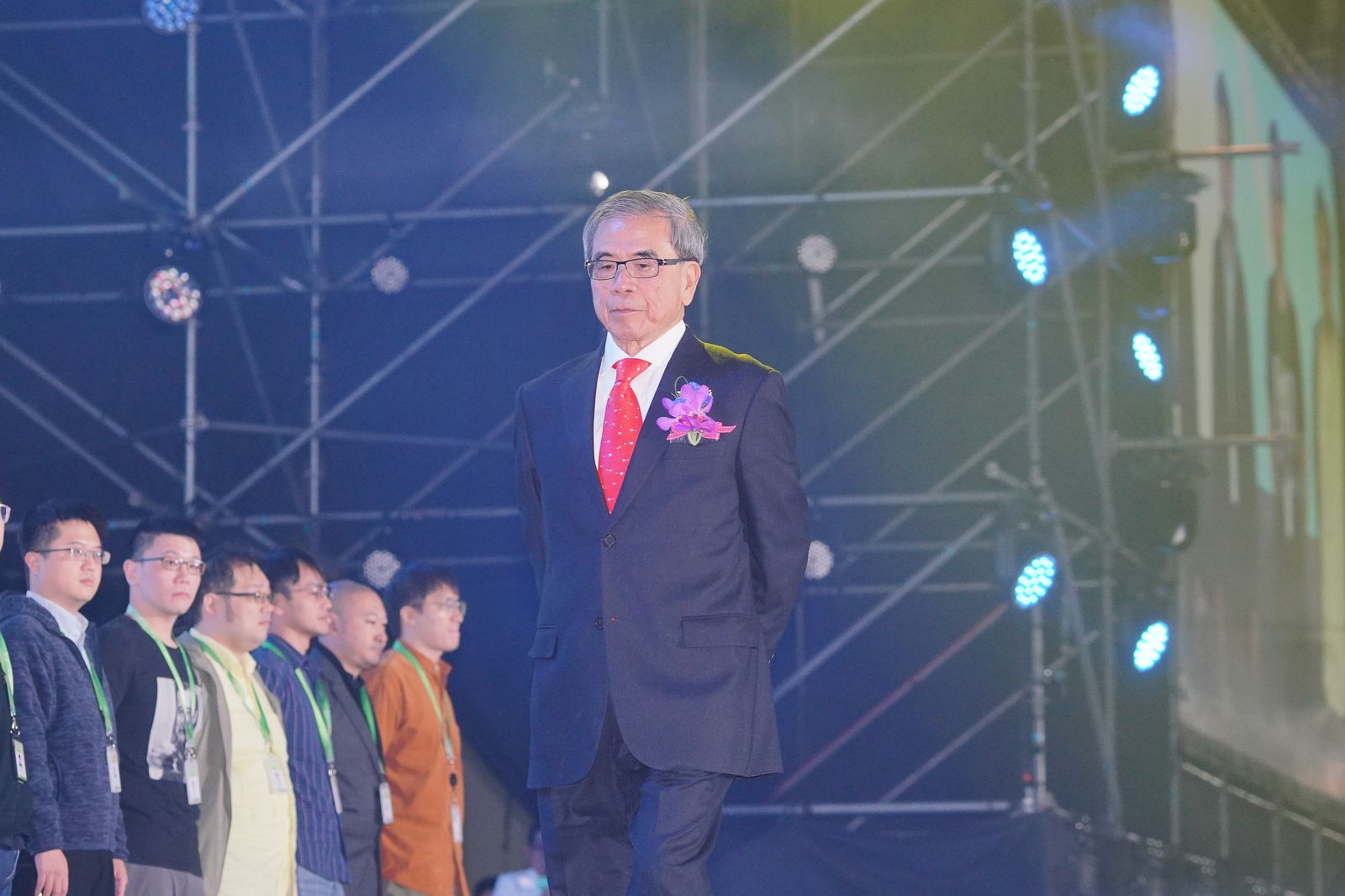 沒有AI真BI　仁寶5月營收年減25％　月減7.5％