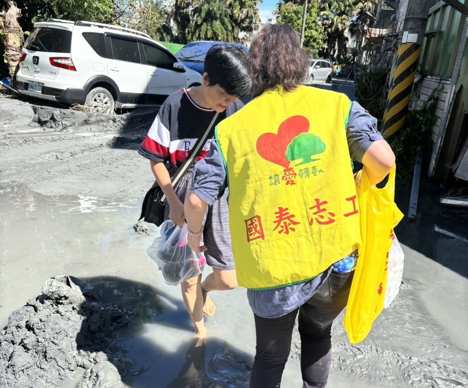 鳳凰颱風來襲!國泰啟動關懷服務 保單提錢變簡單理賠變更快