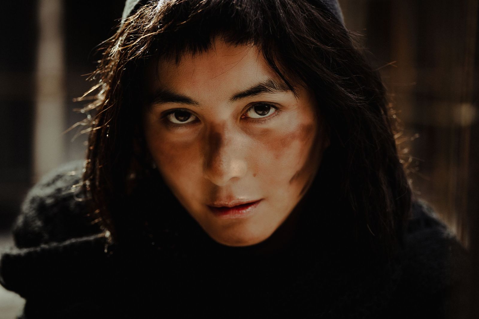 瞞多年首吐心聲!何超儀揭「老公病危」臨時缺席影展 7月牽手陳子聰赴韓補遺憾
