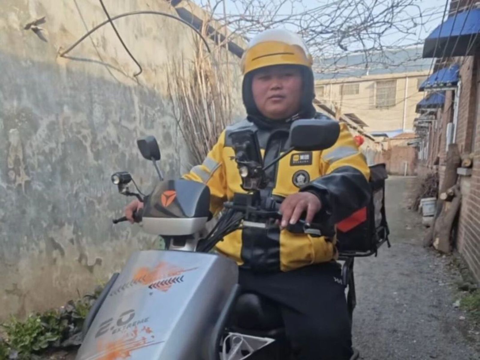 這個小鎮只有一位外送員　村民愛死他：全村的希望！