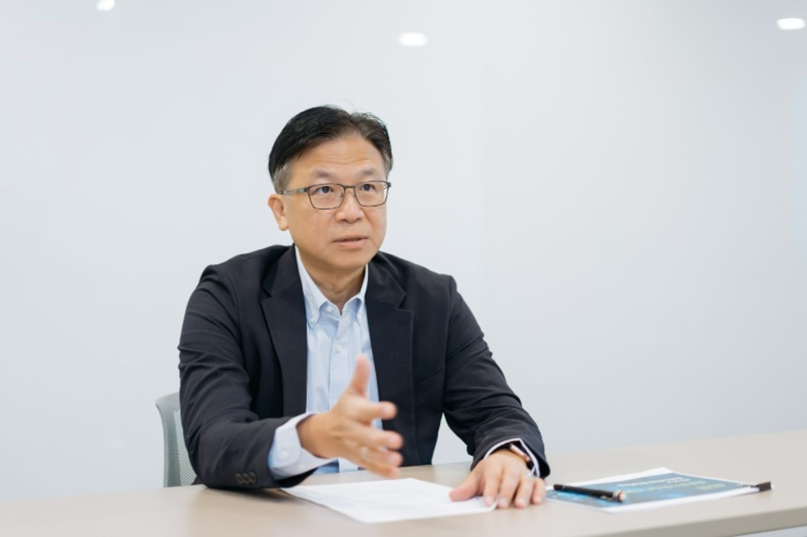吳乙南否認自己是處長與妻子婚姻破裂的主因。圖/翻攝自安碁資訊官網