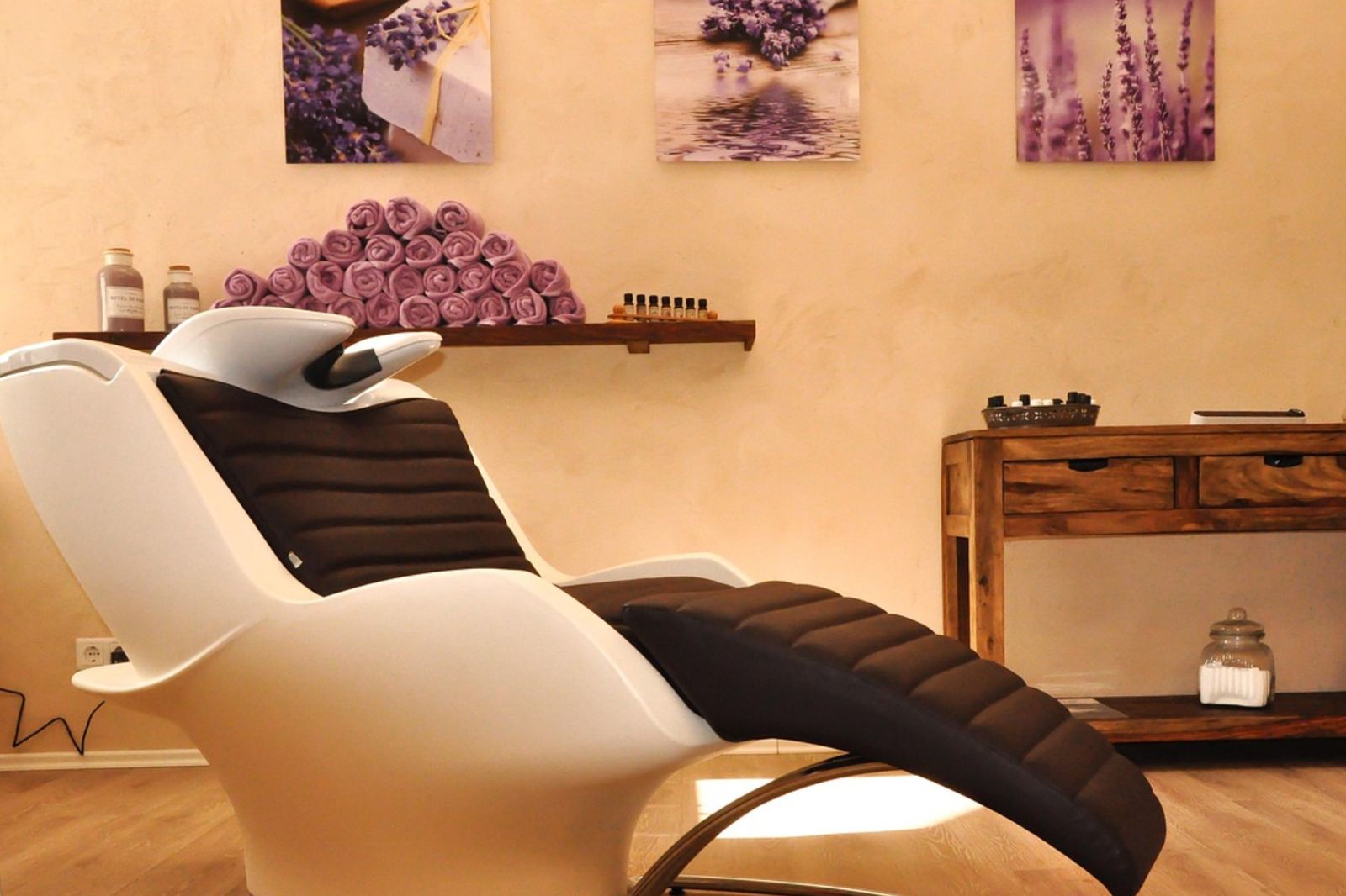 超愛越式洗頭！他洗完「1部位」癢到爆　醫一看傻眼：滿滿都黴菌