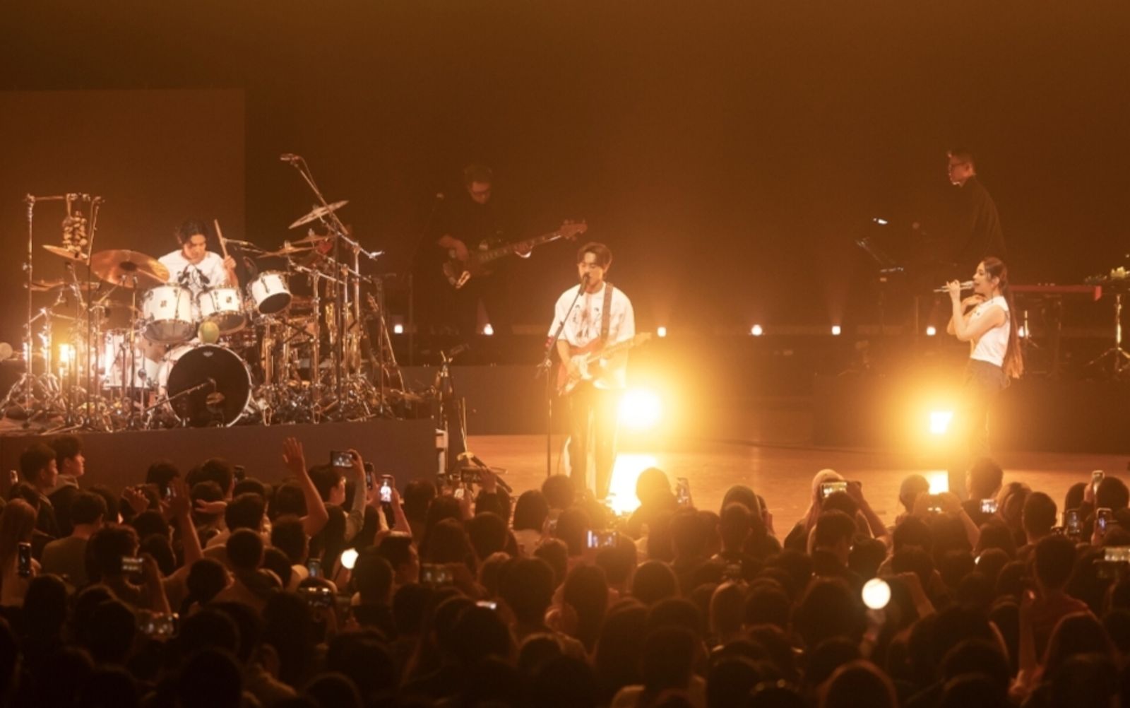 告五人美國開唱「台下全是學霸」　自嘲：不能講沒營養的東西！