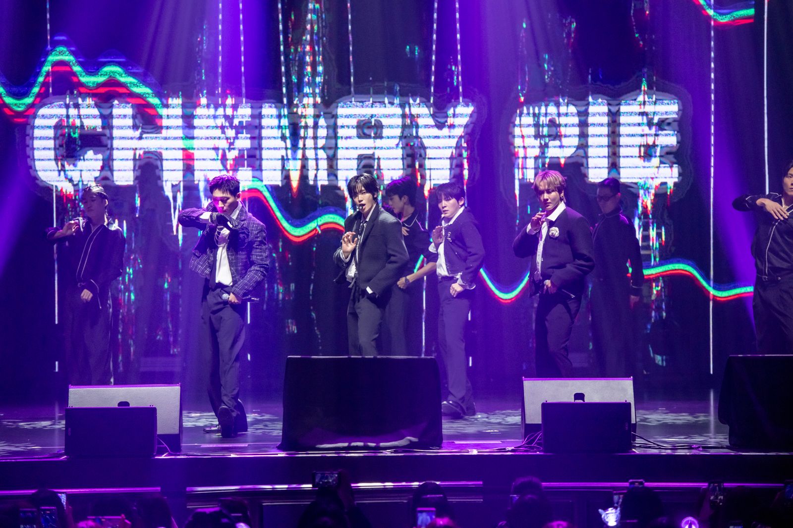 TEEN TOP在台首唱新歌〈Cherry Pie〉。網銀國際影視提供