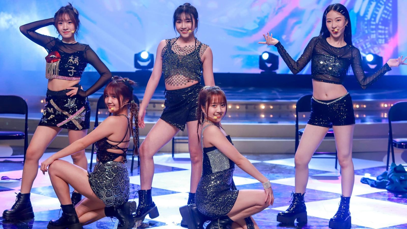 白冰冰化身嚴師!指導「旗下女團」錄新歌 成員超狂背景曝光