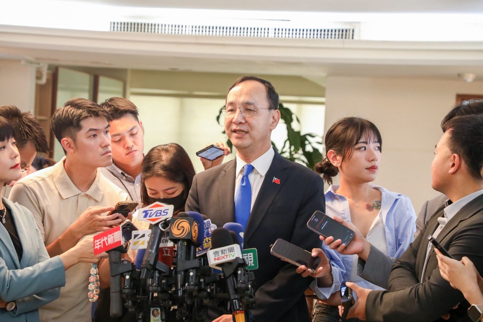 傳郝龍斌有意參選黨主席　朱立倫：大家先冷靜思考一下