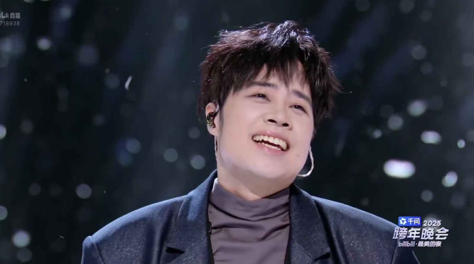 TANK胸前戴GoPro跨年唱〈專屬天使〉　全場突然大合唱「台上台下哭一片」