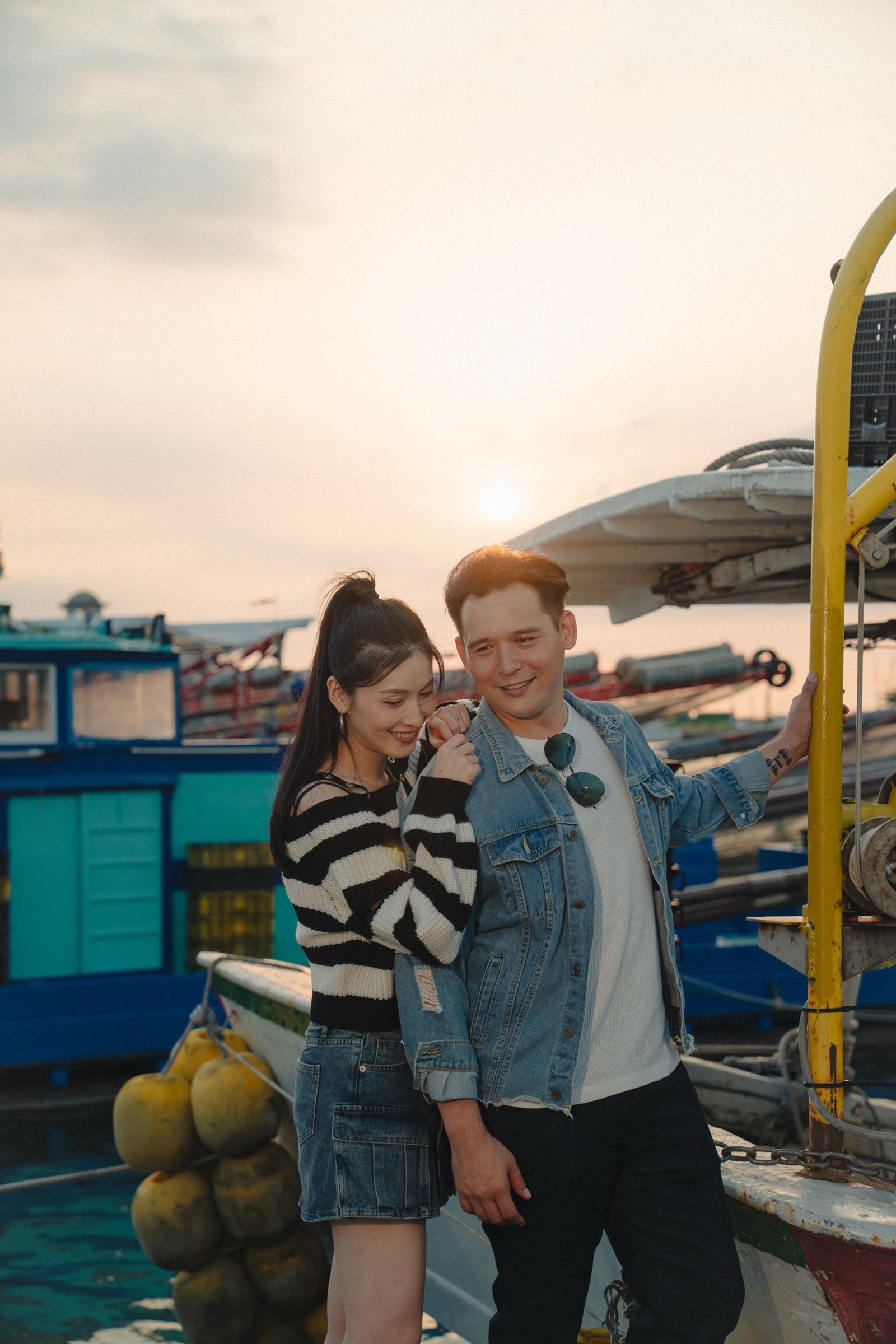 倪安東（右）跟管罄被《港墘仔》東港音樂劇的劇本感動也被人情味吸引。嗨森數位文創有限公司提供