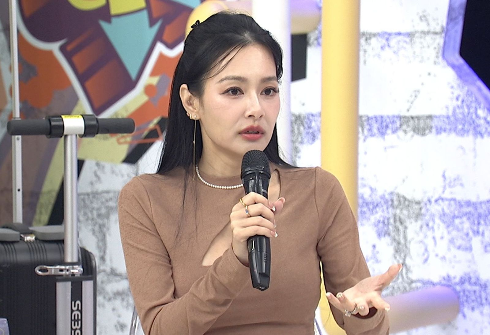 王思佳產後崩潰！坐月子老公白目舉動惹毛她　竟「屎遁」逃避顧女兒