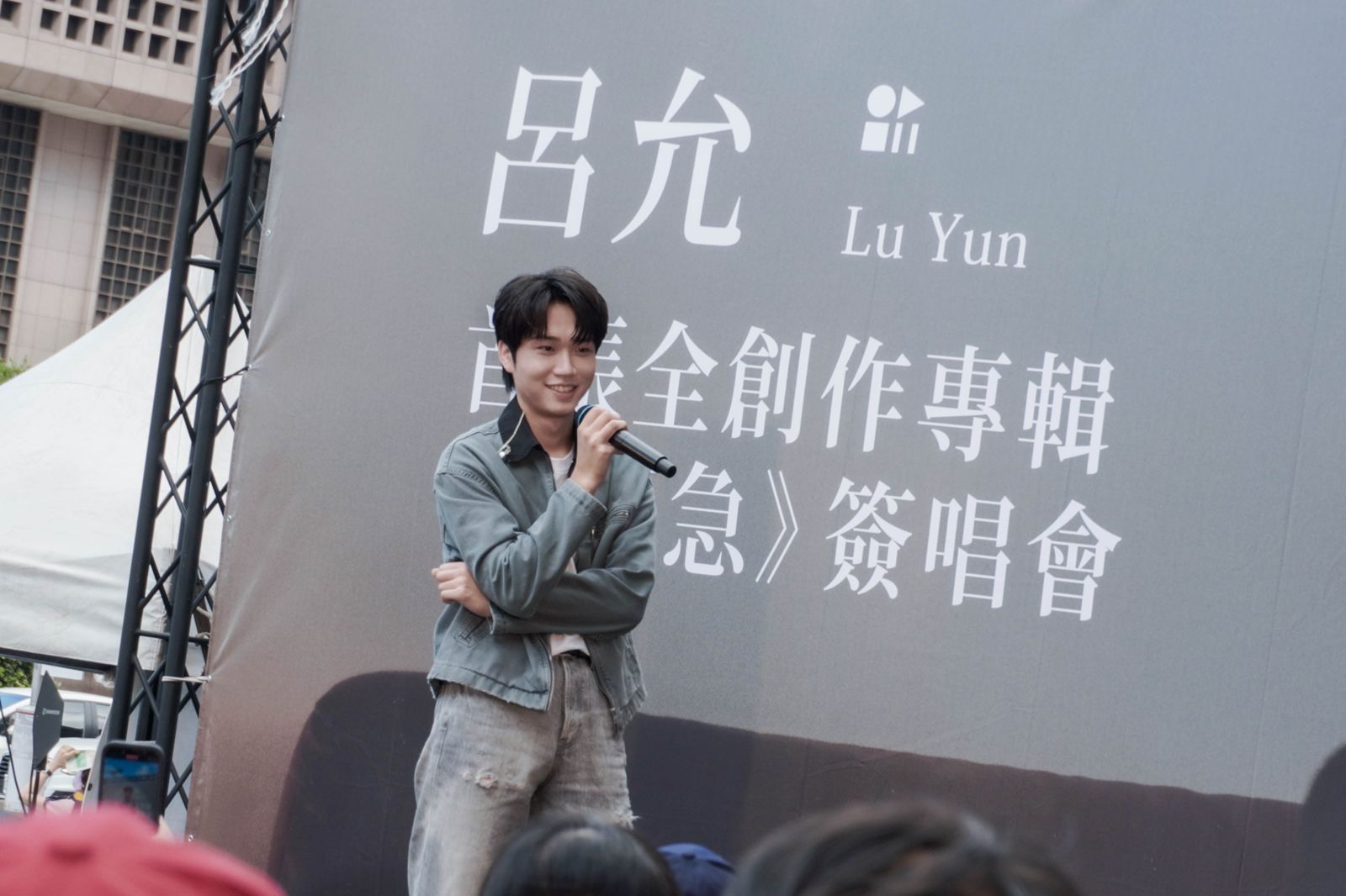 歷經梅尼爾氏症、克隆氏症聽力受損！呂允無懼病痛宣布喜訊 - 鏡週刊 Mirror Media