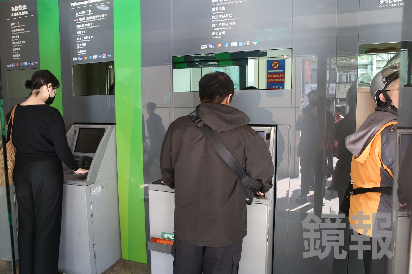 ATM才導入AI智能防詐...首批「受害者」出爐：領個錢等到下輩子
