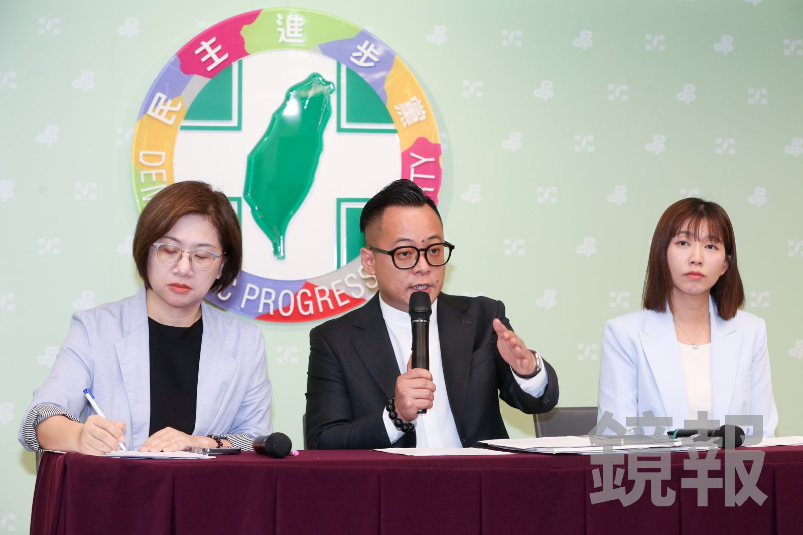 基隆虐童案/市府消極家長蛋洗抗議 謝國樑神隱「晚上跑白營造勢」惹議