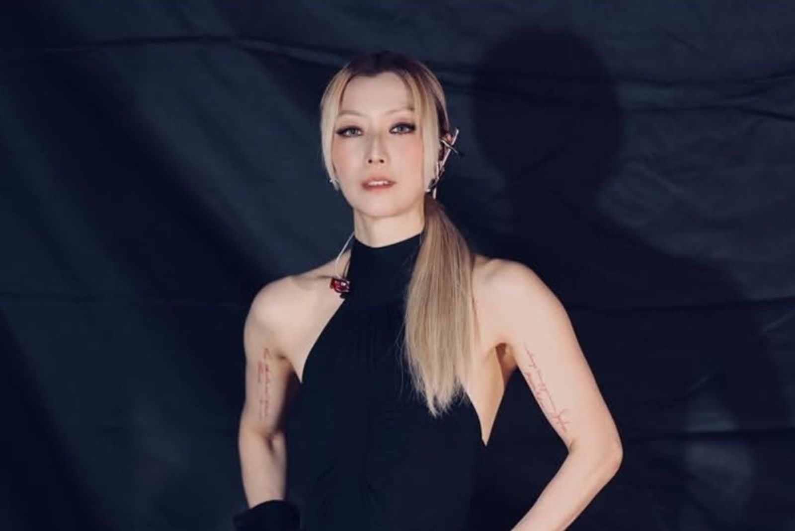 鄭秀文遭謾罵「大火沒捐款」　發千字文心酸吐真相