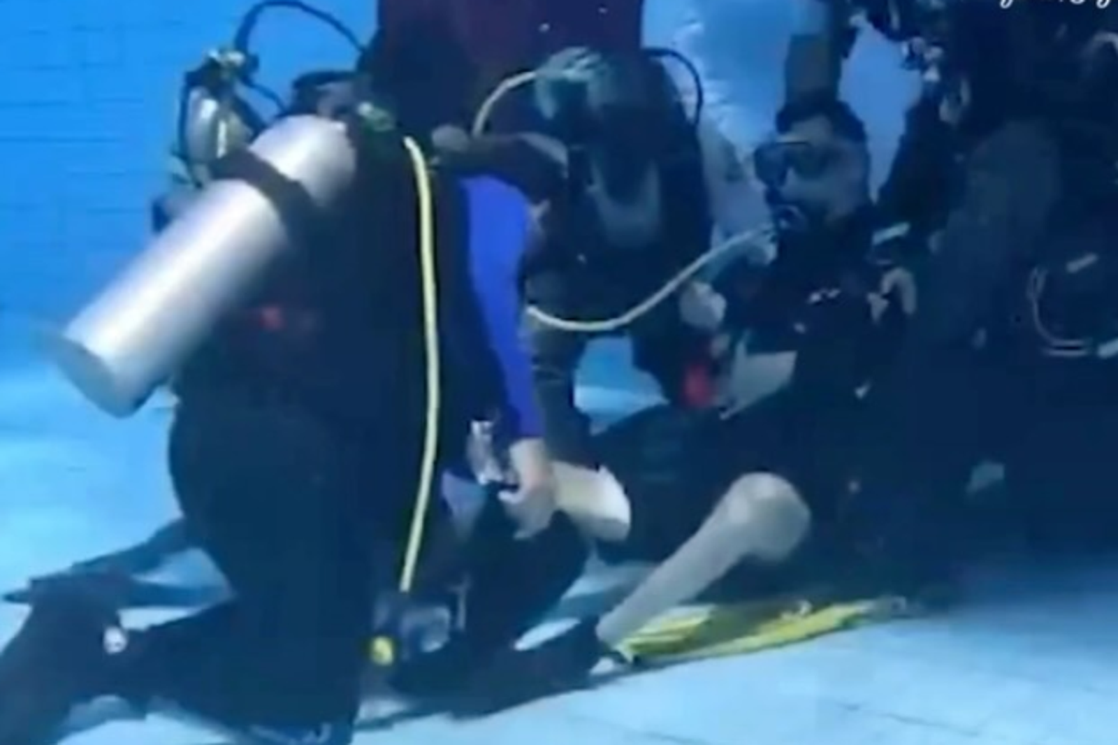 曾創51小時潛水紀錄！前海軍癱瘓10年後再創歷史：沒有什麼不可能
