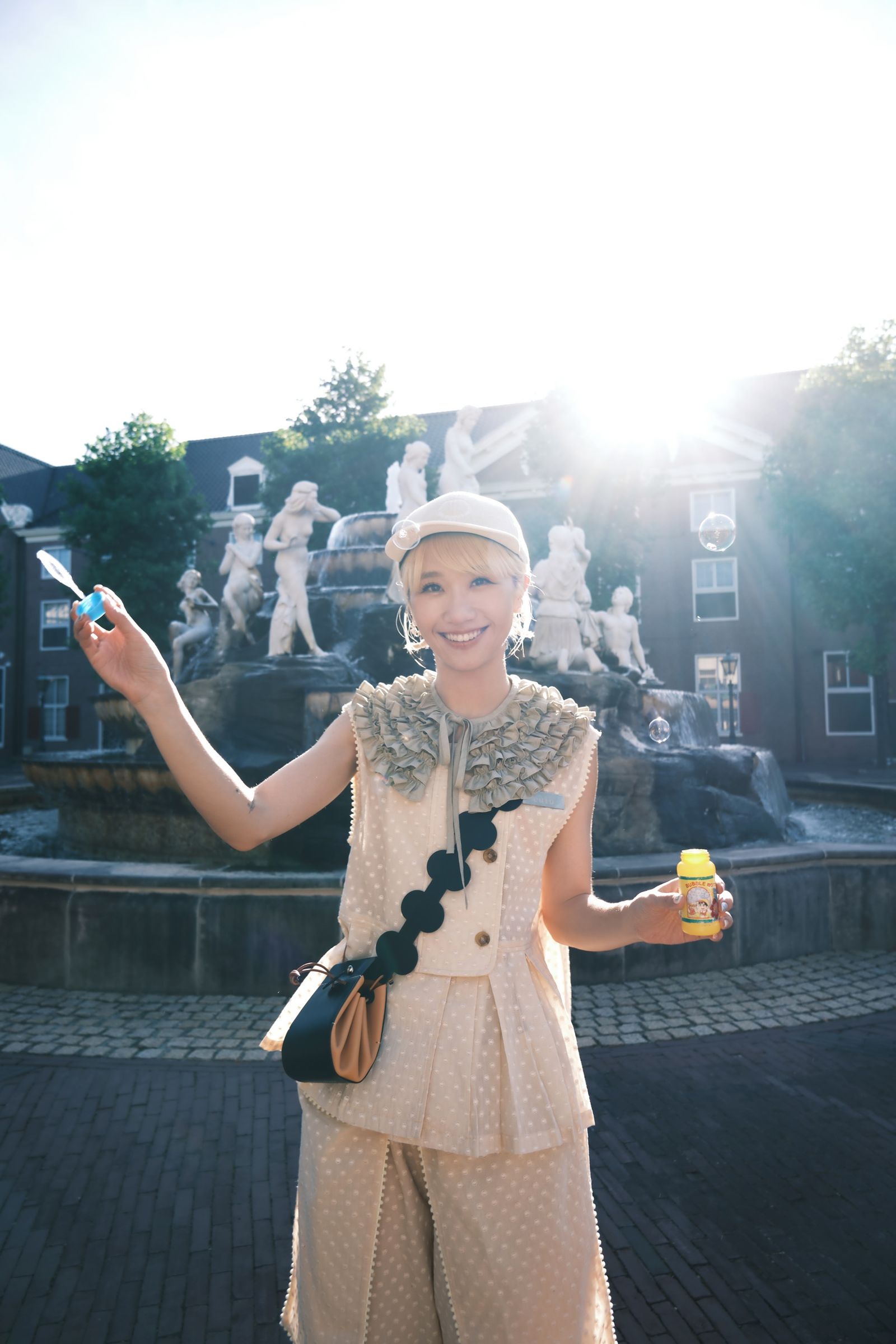 Lulu新歌〈泡泡〉MV砸百萬赴日本長崎豪斯登堡取景。天地合娛樂提供