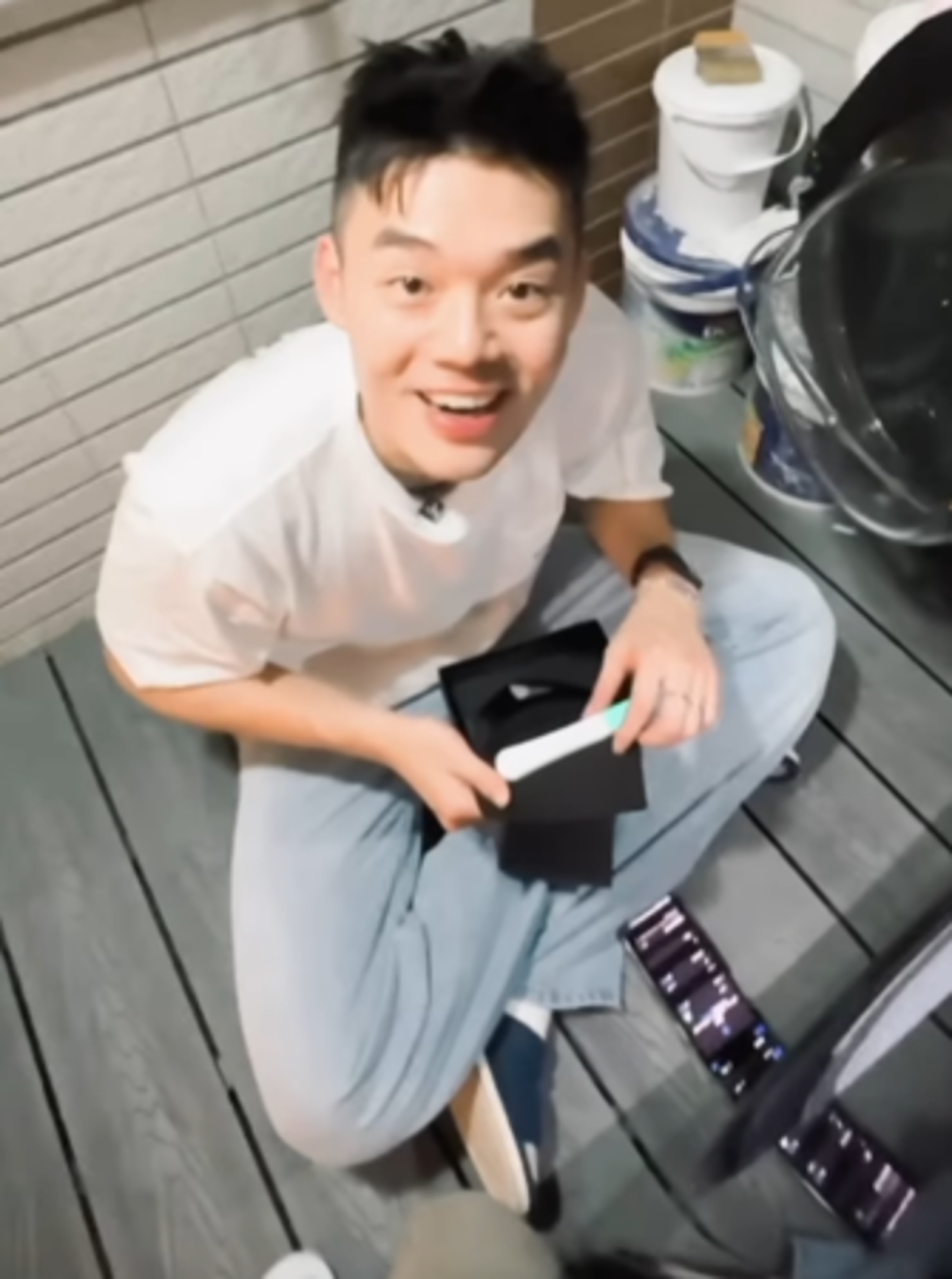 王齊麟又驚又喜。翻攝IG＠10yuan.0424