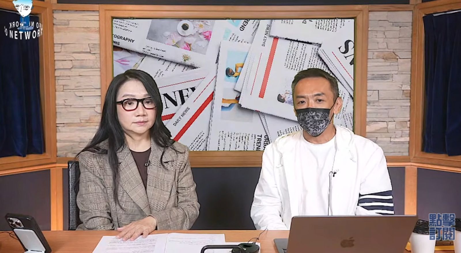 陶晶瑩（左）在節目上提及蔡康永。翻攝YT@飛碟聯播網