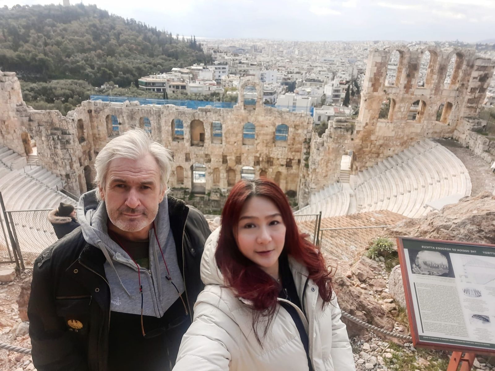 54歲寫真女星嫁5億身家比利時尪8年半！竟遭設局捲「謀殺親夫」案　求助外交部卻無用悲憤交加