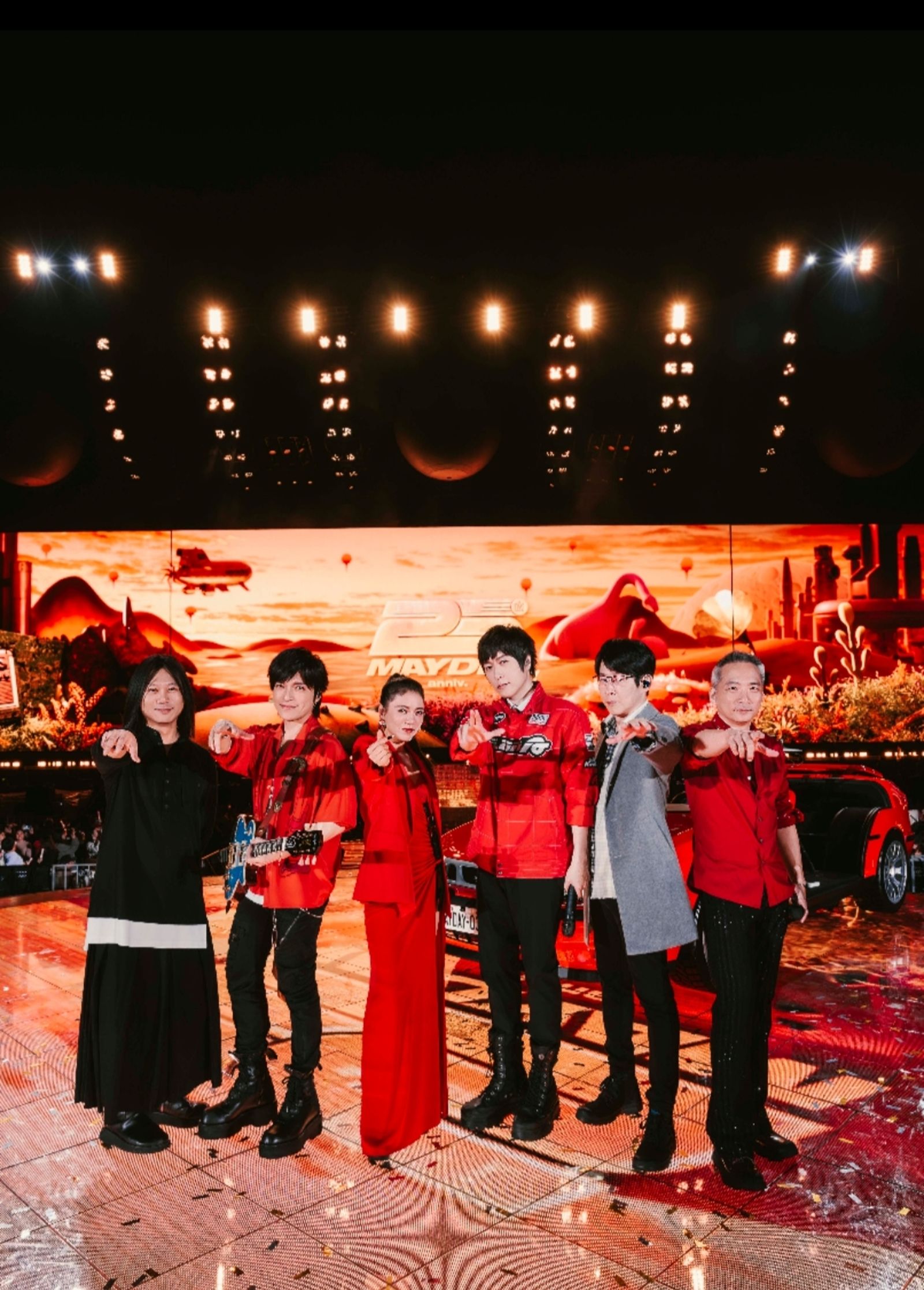 五月天28日邀丁噹擔任嘉賓。相信音樂提供