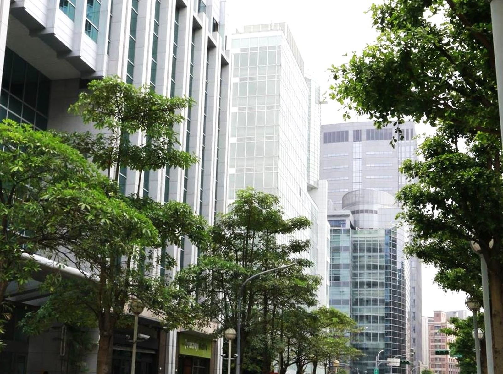 7-11老闆砸43億在內湖買整棟樓　房東囉嗦不到又保值