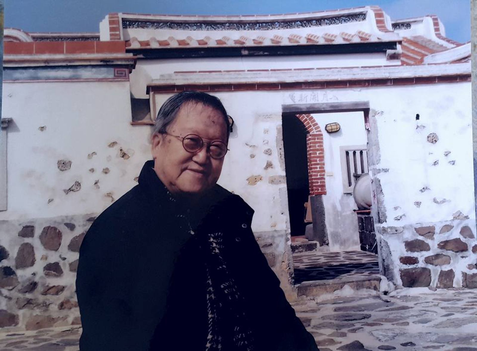 〈九條好漢在一班〉作詞家黃瑩辭世 為台灣留下無數經典