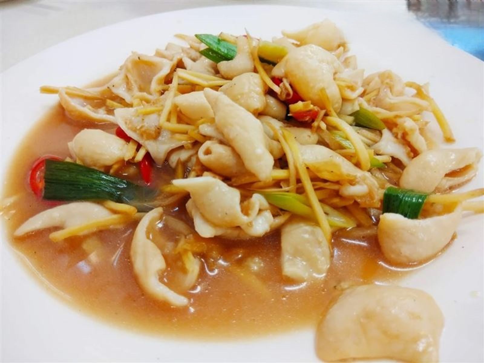 沒吃到大腸怒刷1星!老闆致電「哥回來吃」竟挨告 超狂結局:免費送200份