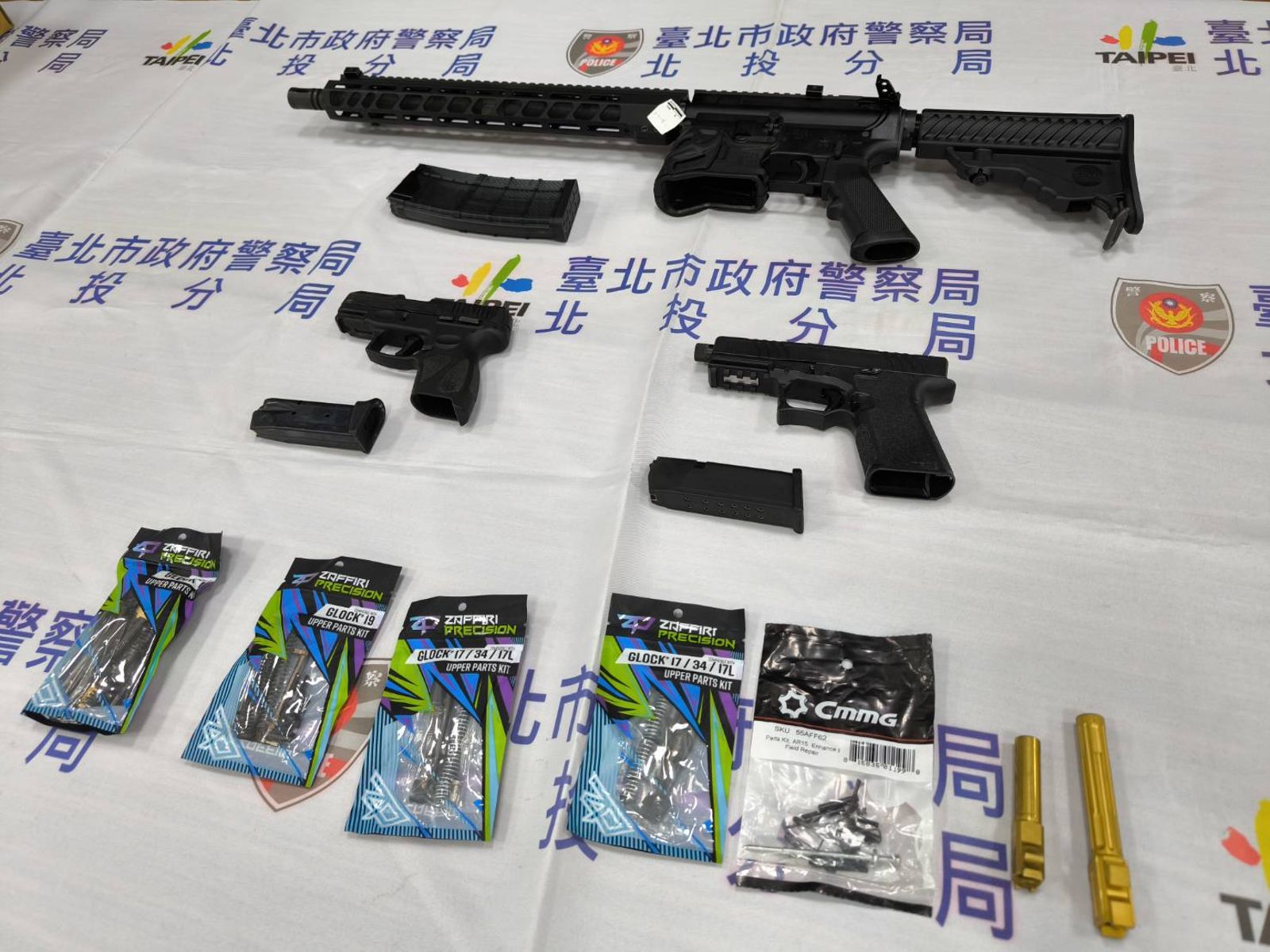 警方第二波查緝行動查獲制式及非制式槍枝3把。