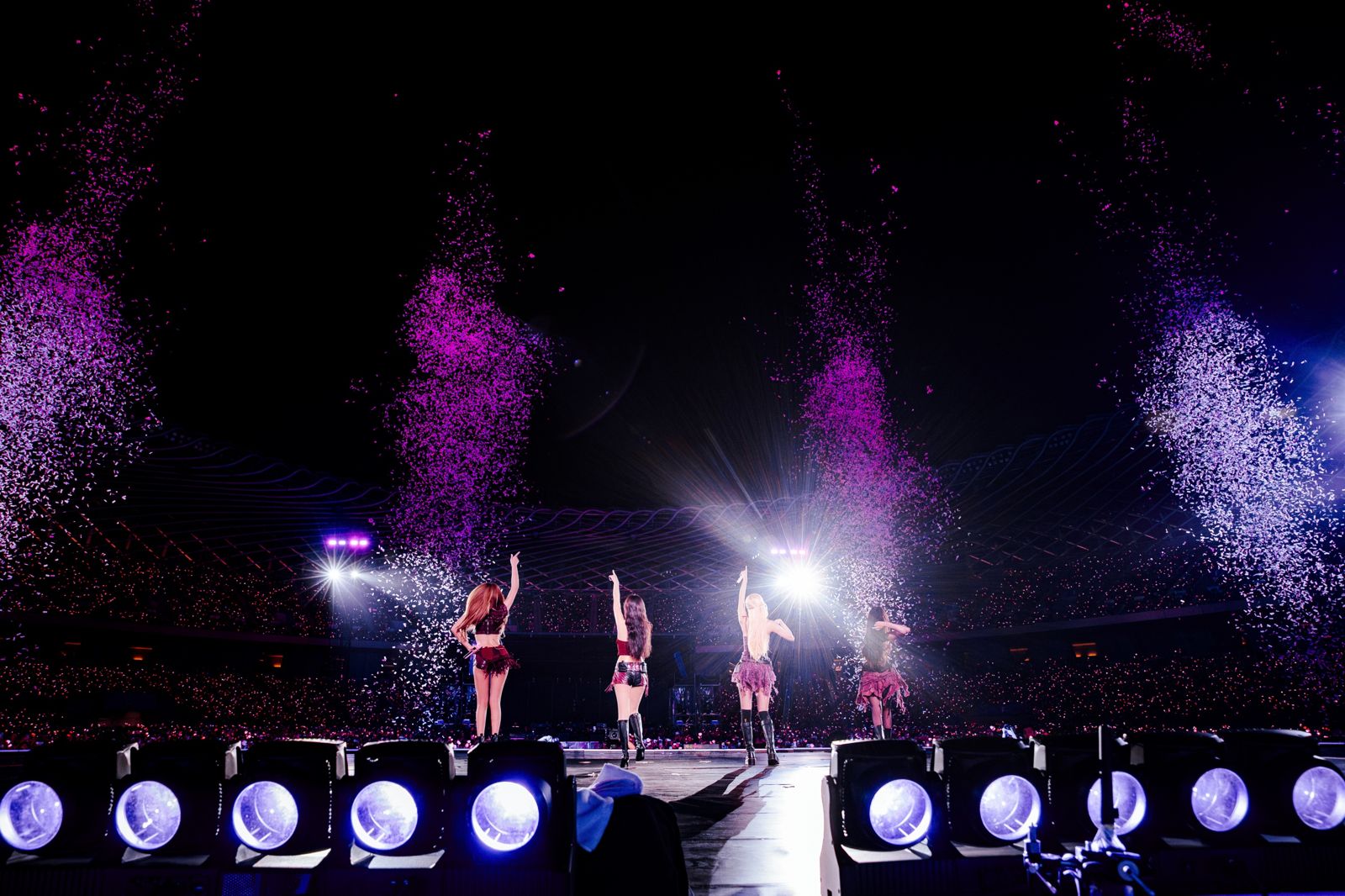 BLACKPINK為亞巡首站高雄場做足準備,不僅微調歌單,就連舞台服裝都有所不同。Live Nation Taiwan提供