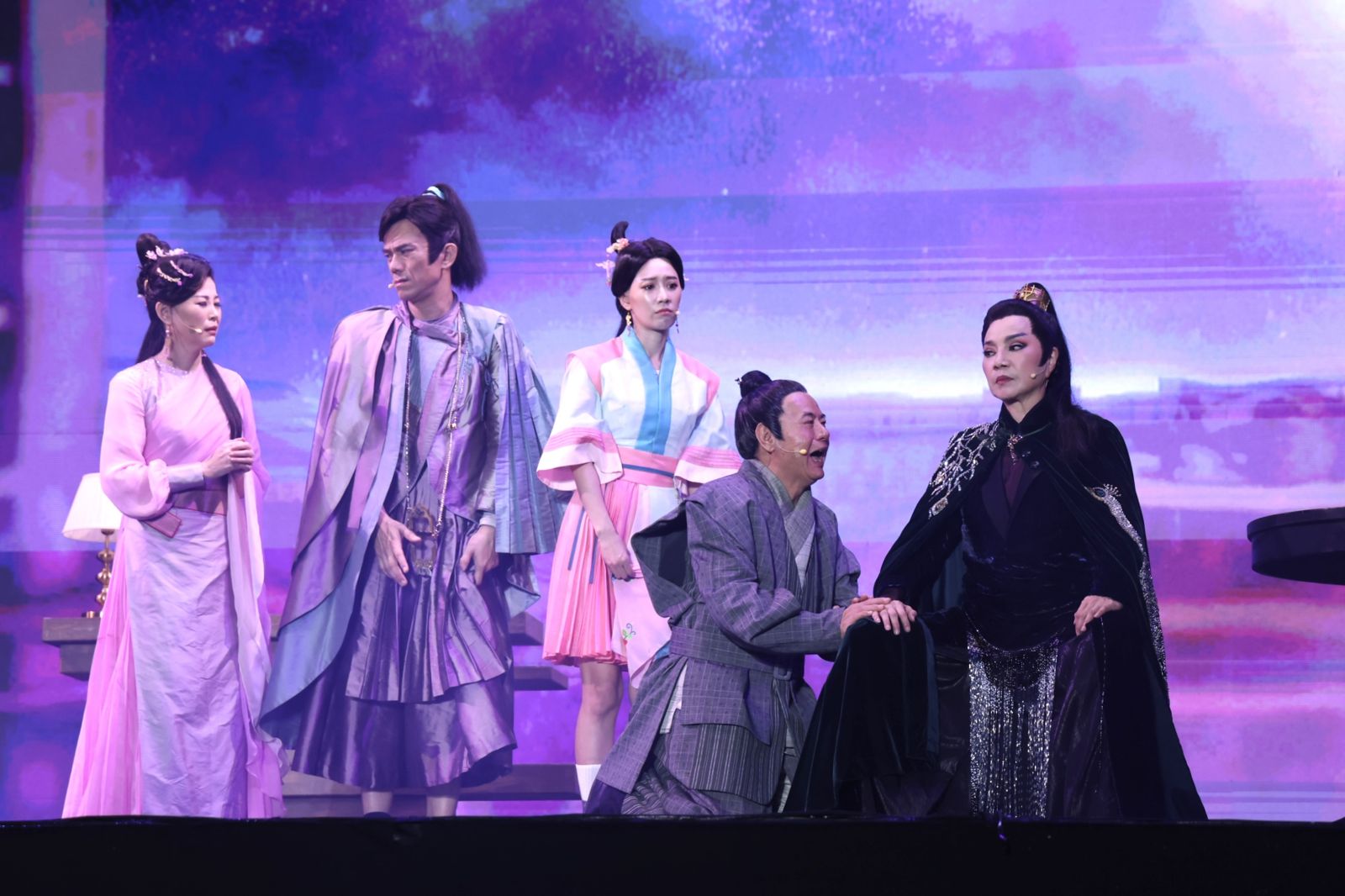 《孟婆客棧》澎湖開演　颱風雨停迎滿場觀眾嗨看奇幻歌舞 