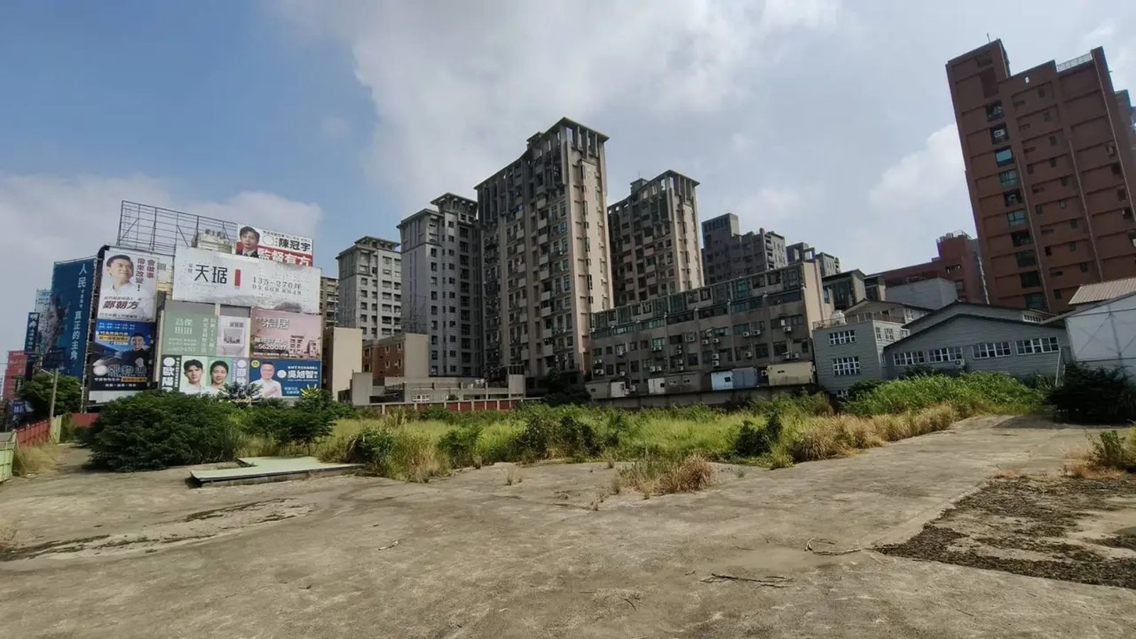 年底選戰將近,竹北市民代表參選人陳冠宇今(20日)質疑,竹北東區市場預算增至14億,民進黨新竹縣長參選人、竹北市長鄭朝方卻對此隻字不提。圖/陳冠宇提供